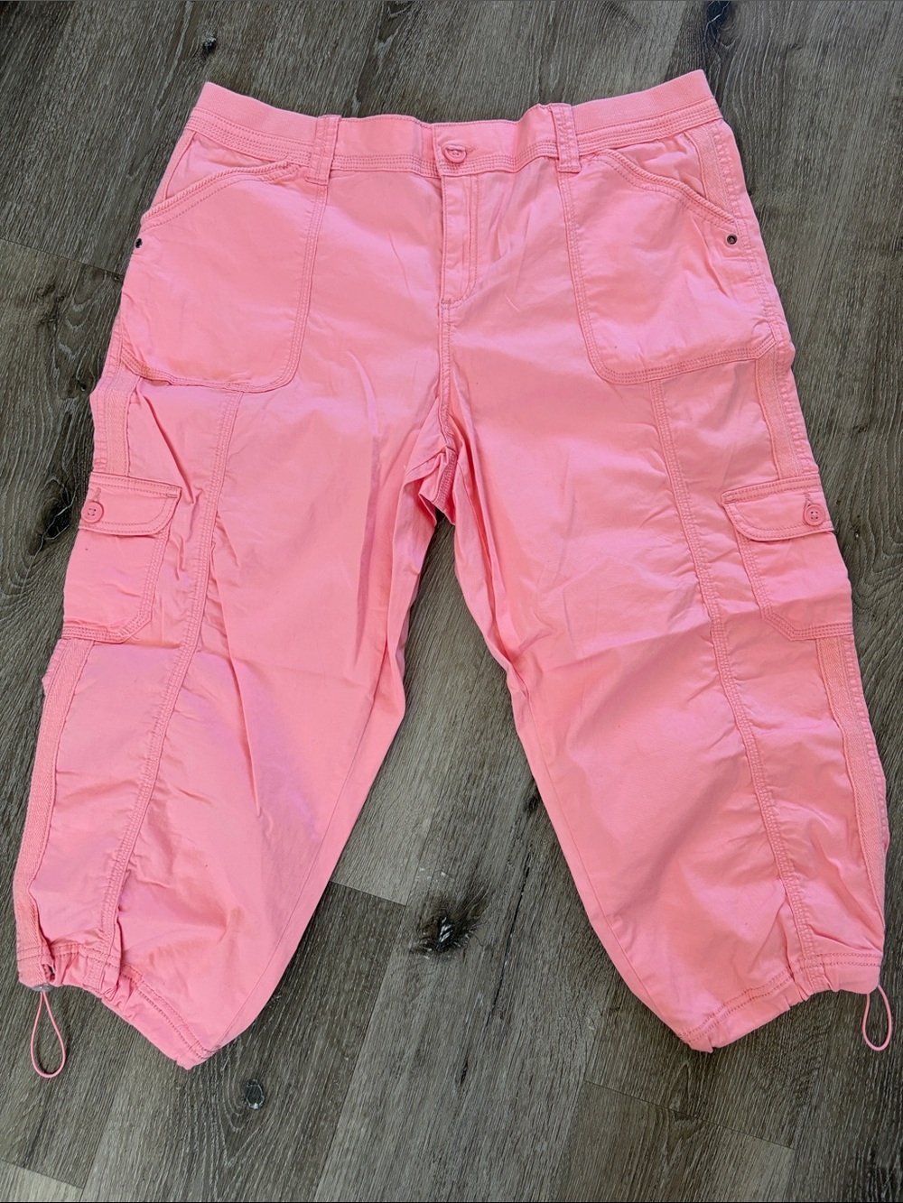 Style & Co. Pink Cargo Capris